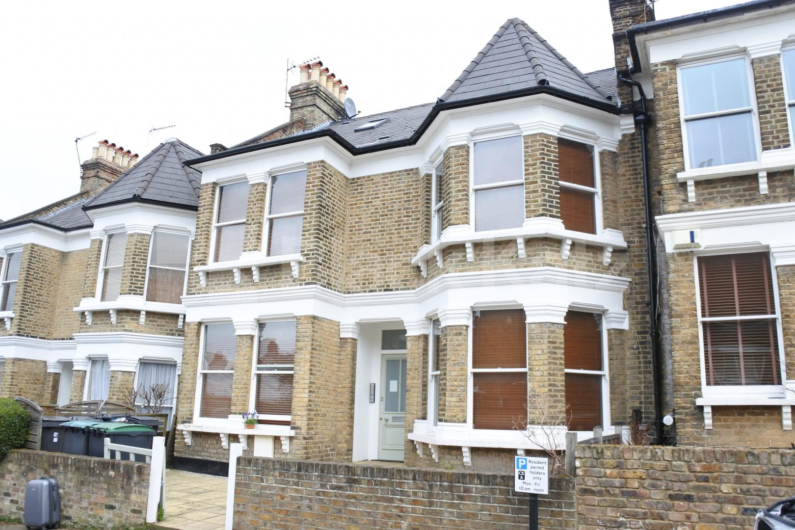 			1 Bedroom, 1 bath, 1 reception Flat			 Elm Grove, CROUCH END