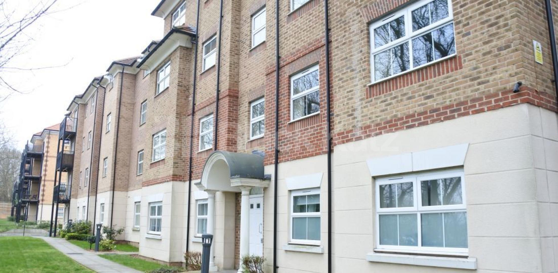 			NEW INSTRUCTION!, 2 Bedroom, 1 bath, 1 reception Apartment			 Gilson Place , Muswell Hill