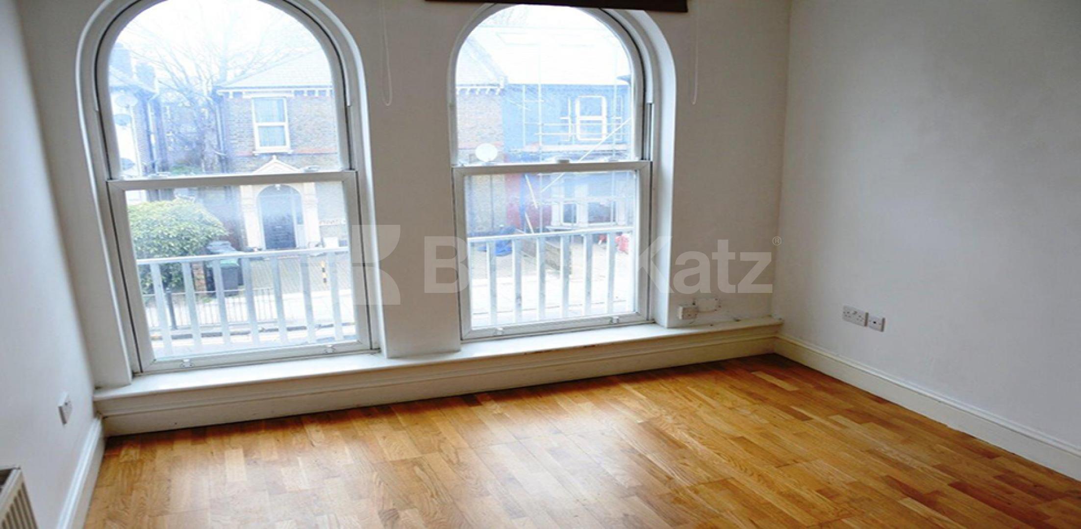 			1 Bedroom, 1 bath, 1 reception Flat			 Turnpike Lane, Turnpike Lane