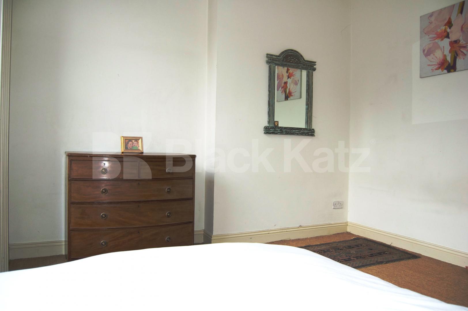 			NEW INSTRUCTION!, 1 Bedroom, 1 bath, 1 reception Flat			 North Villas, CAMDEN SQUARE