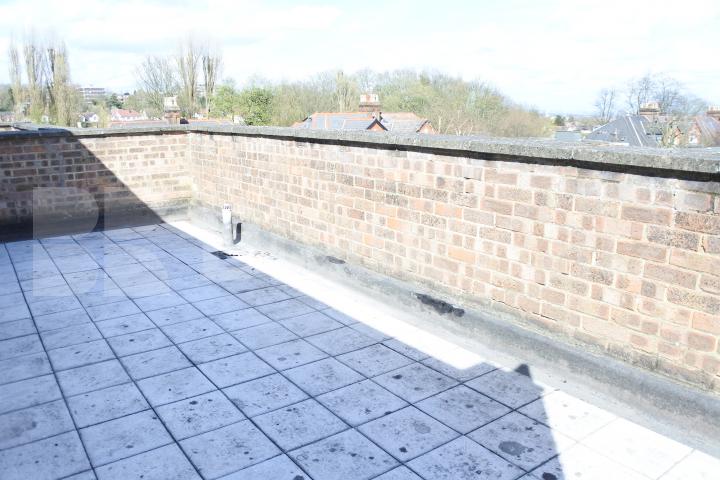 			Amazing flat with large roof terrace!!!, 1 Bedroom, 1 bath, 1 reception Flat			 Avenue Road, Highgate