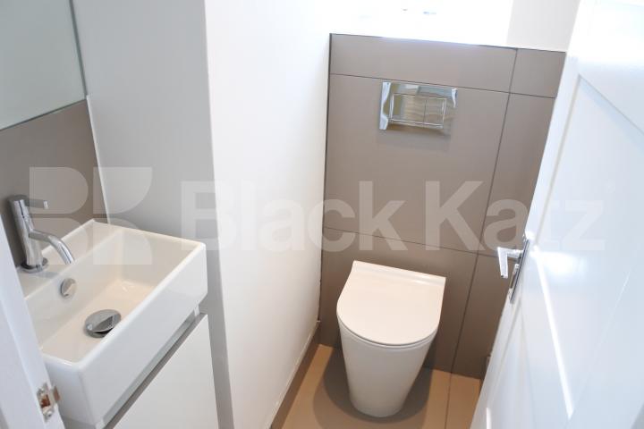 			Amazing flat with large roof terrace!!!, 1 Bedroom, 1 bath, 1 reception Flat			 Avenue Road, Highgate