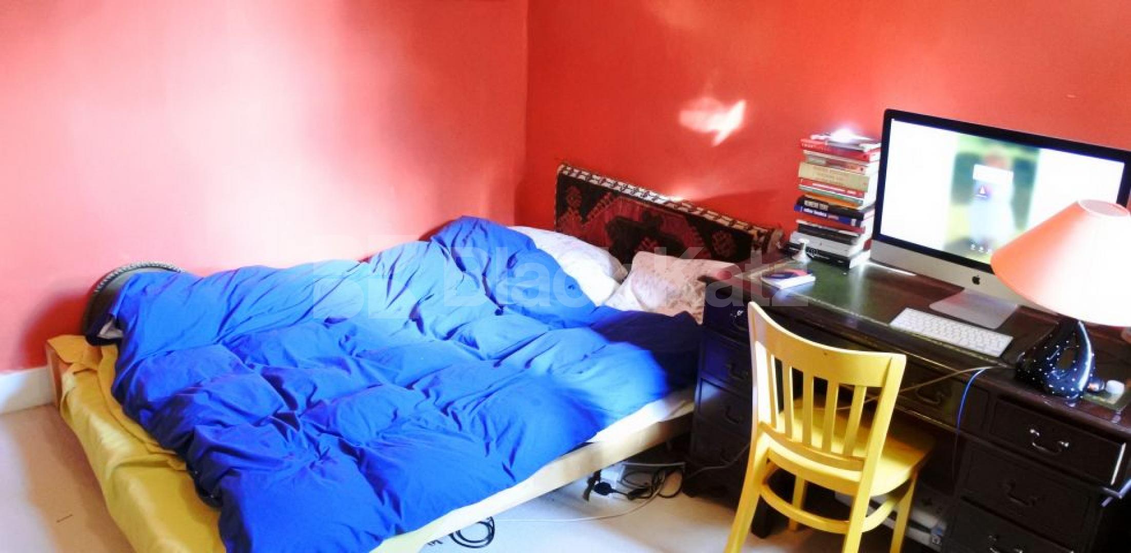 			NEW INSTRUCTION!, 2 Bedroom, 1 bath, 1 reception Flat			 Harvey Road, CROUCH END