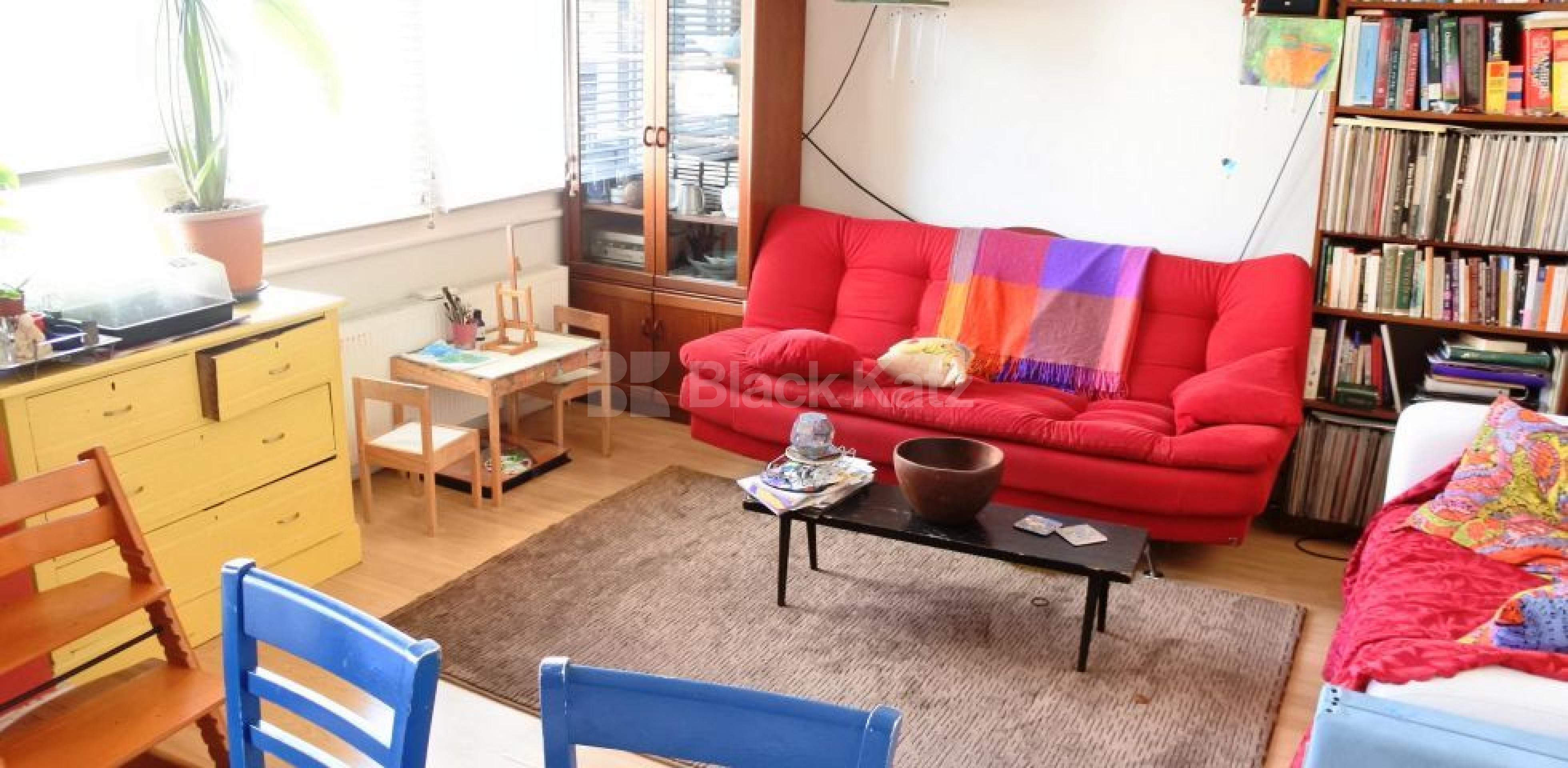 			NEW INSTRUCTION!, 2 Bedroom, 1 bath, 1 reception Flat			 Harvey Road, CROUCH END N8