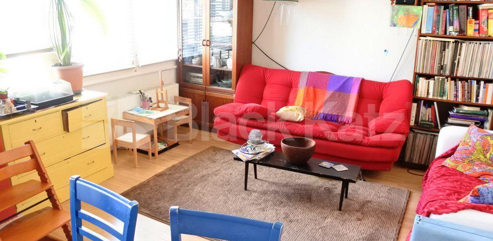 			NEW INSTRUCTION!, 2 Bedroom, 1 bath, 1 reception Flat			 Harvey Road, CROUCH END