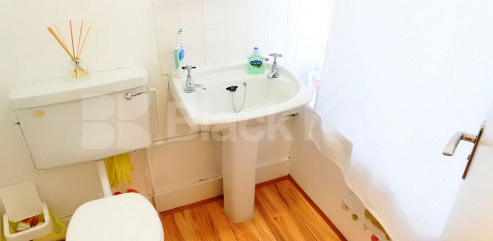 			NEW INSTRUCTION!, 1 Bedroom, 1 bath, 1 reception Ground Floor Flat			 Nelson Road, Crouch End