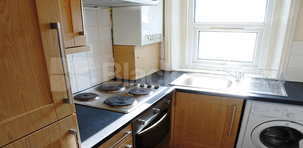 			NEW INSTRUCTION!, 2 Bedroom, 1 bath, 1 reception Flat			 Topsfield Parade, Crouch End