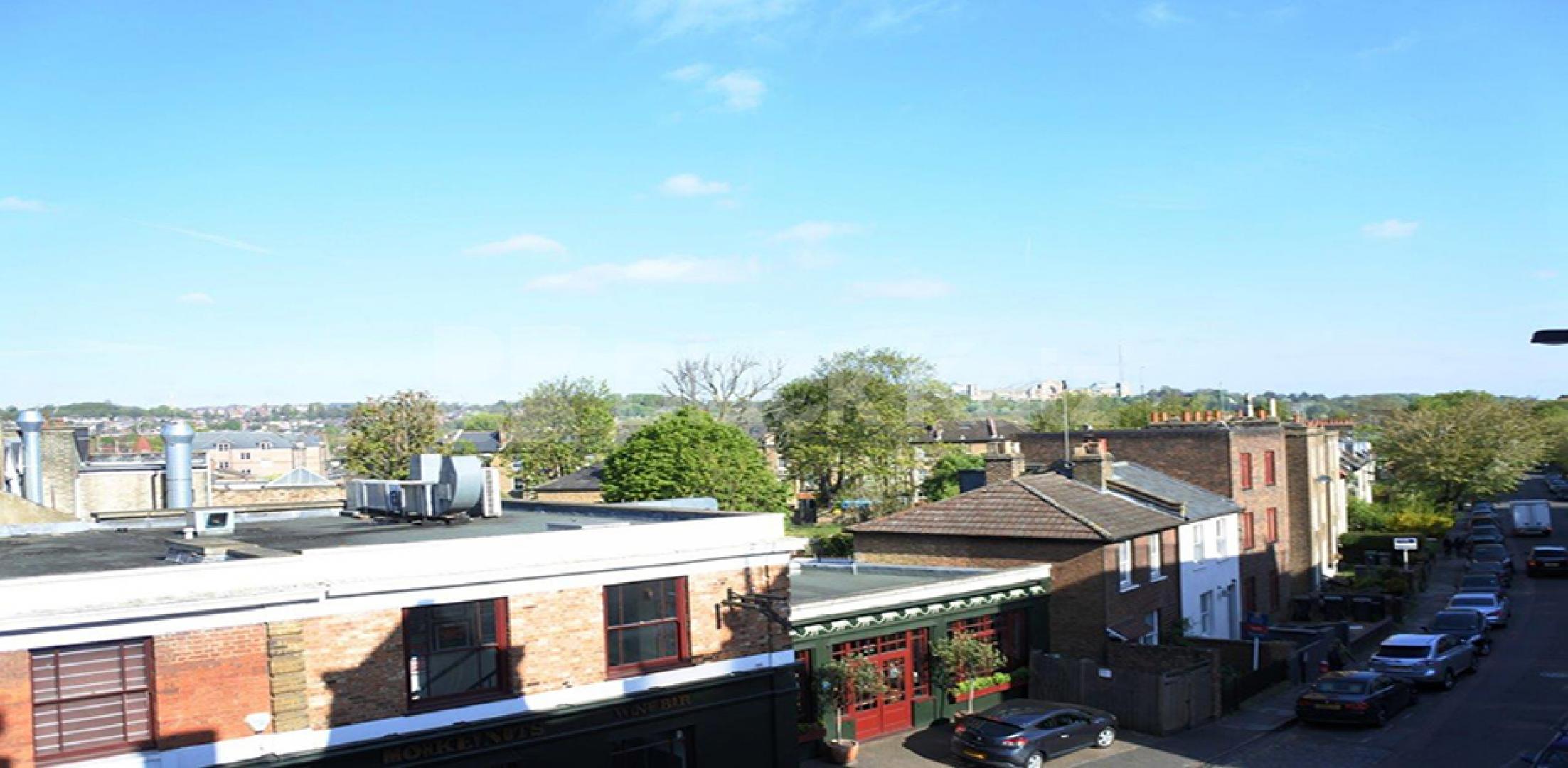 			NEW INSTRUCTION!, 2 Bedroom, 1 bath, 1 reception Flat			 Topsfield Parade, Crouch End