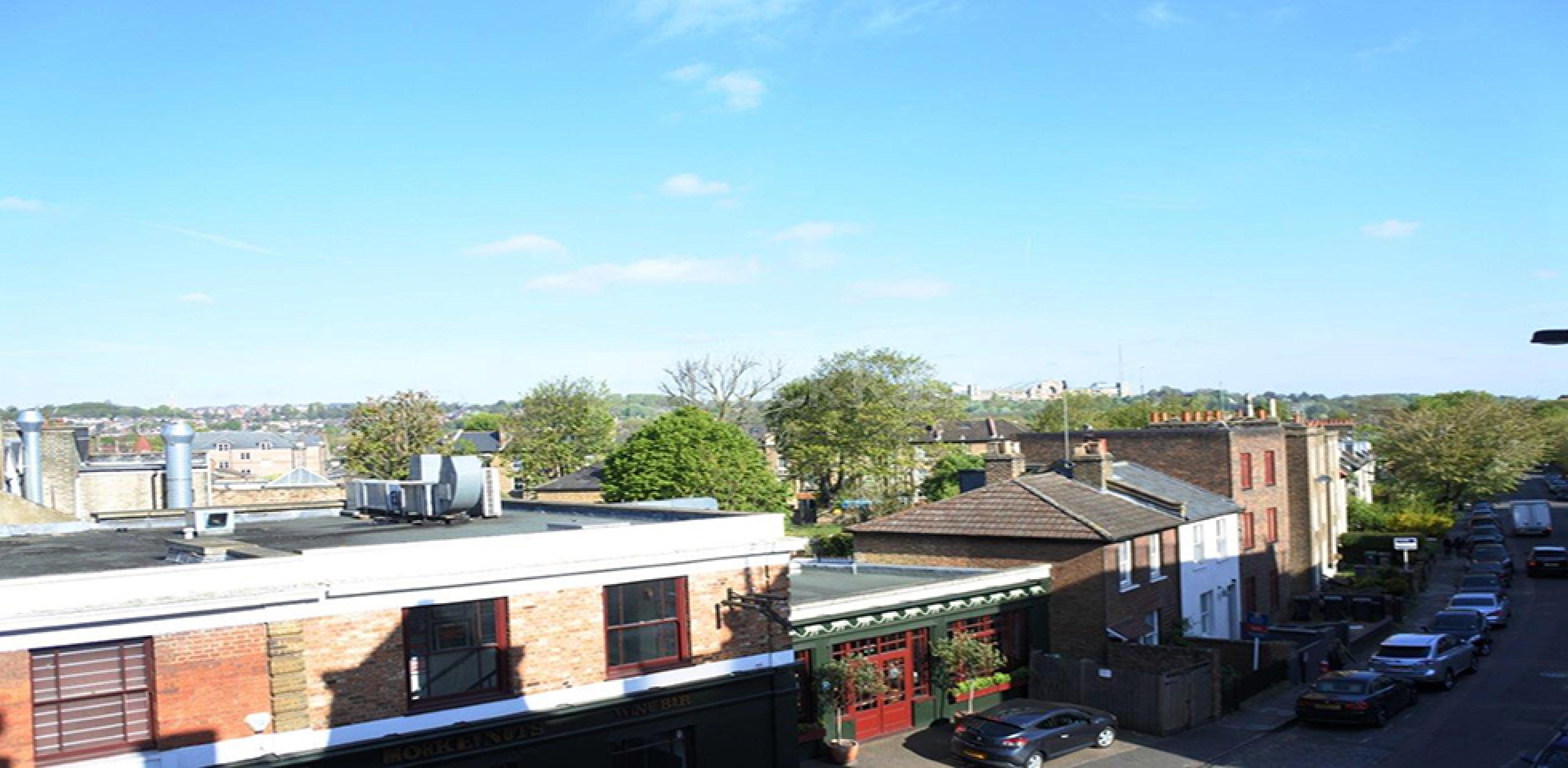 			NEW INSTRUCTION!, 2 Bedroom, 1 bath, 1 reception Flat			 Topsfield Parade, Crouch End N8