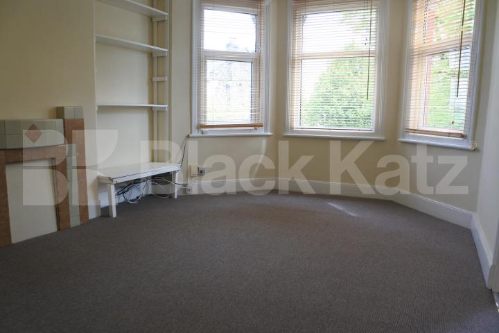 			NEW INSTRUCTION!, 2 Bedroom, 1 bath, 1 reception Flat			 Wightman Road, HORNSEY HARRINGAY