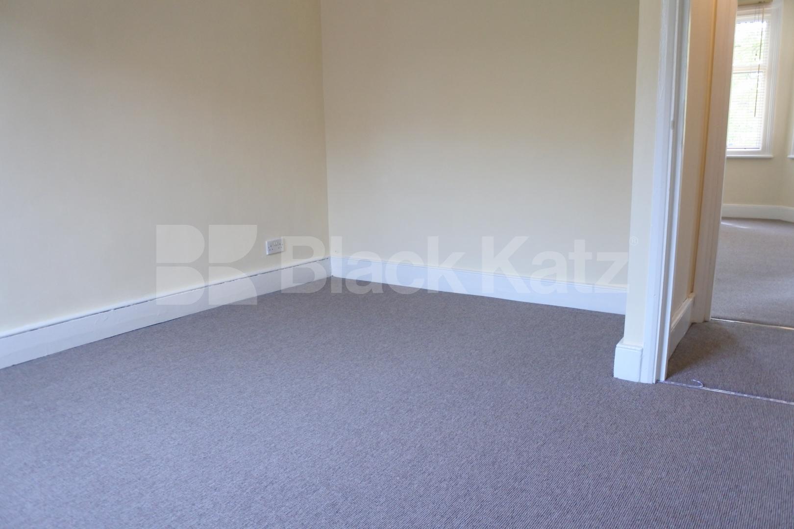 			Large Two Bed Property !, 2 Bedroom, 1 bath, 1 reception Flat			 Wightman Road, Haringey Ladder