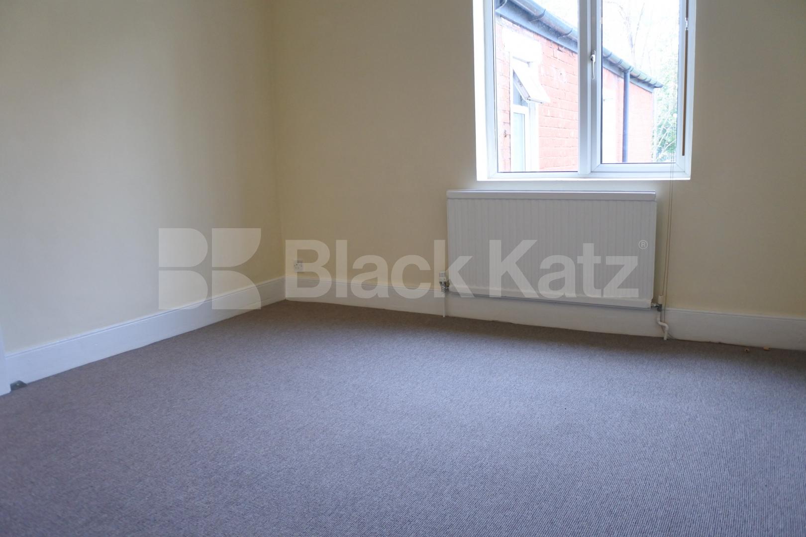 			NEW INSTRUCTION!, 2 Bedroom, 1 bath, 1 reception Flat			 Wightman Road, HORNSEY HARRINGAY