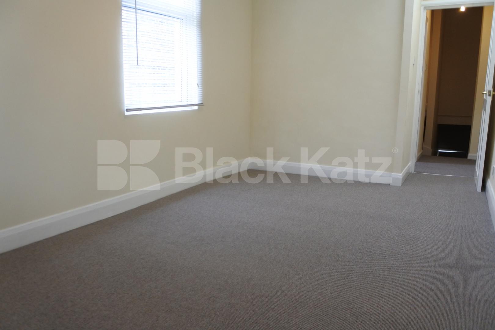 			Large Two Bed Property !, 2 Bedroom, 1 bath, 1 reception Flat			 Wightman Road, Haringey Ladder