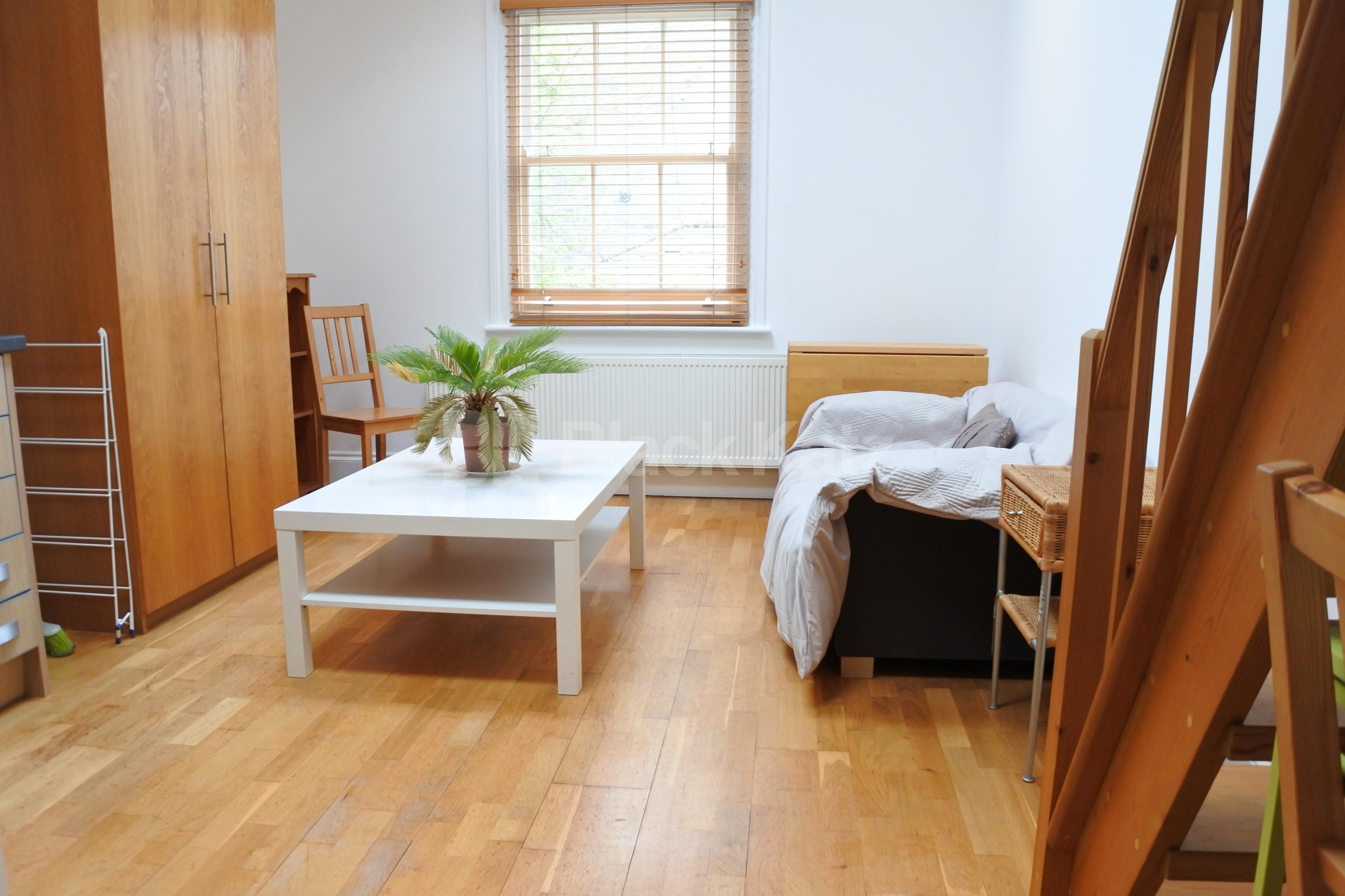 			INCLUSIVE OF ALL BILLS EXCEPT ELECTRIC!, Studio Apartment, 1 bath, 1 reception Apartment			 Hillfield Avenue, CROUCH END N8