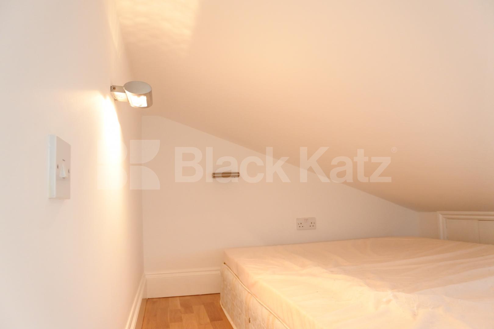 			INCLUSIVE OF ALL BILLS EXCEPT ELECTRIC!, Studio Apartment, 1 bath, 1 reception Apartment			 Hillfield Avenue, CROUCH END