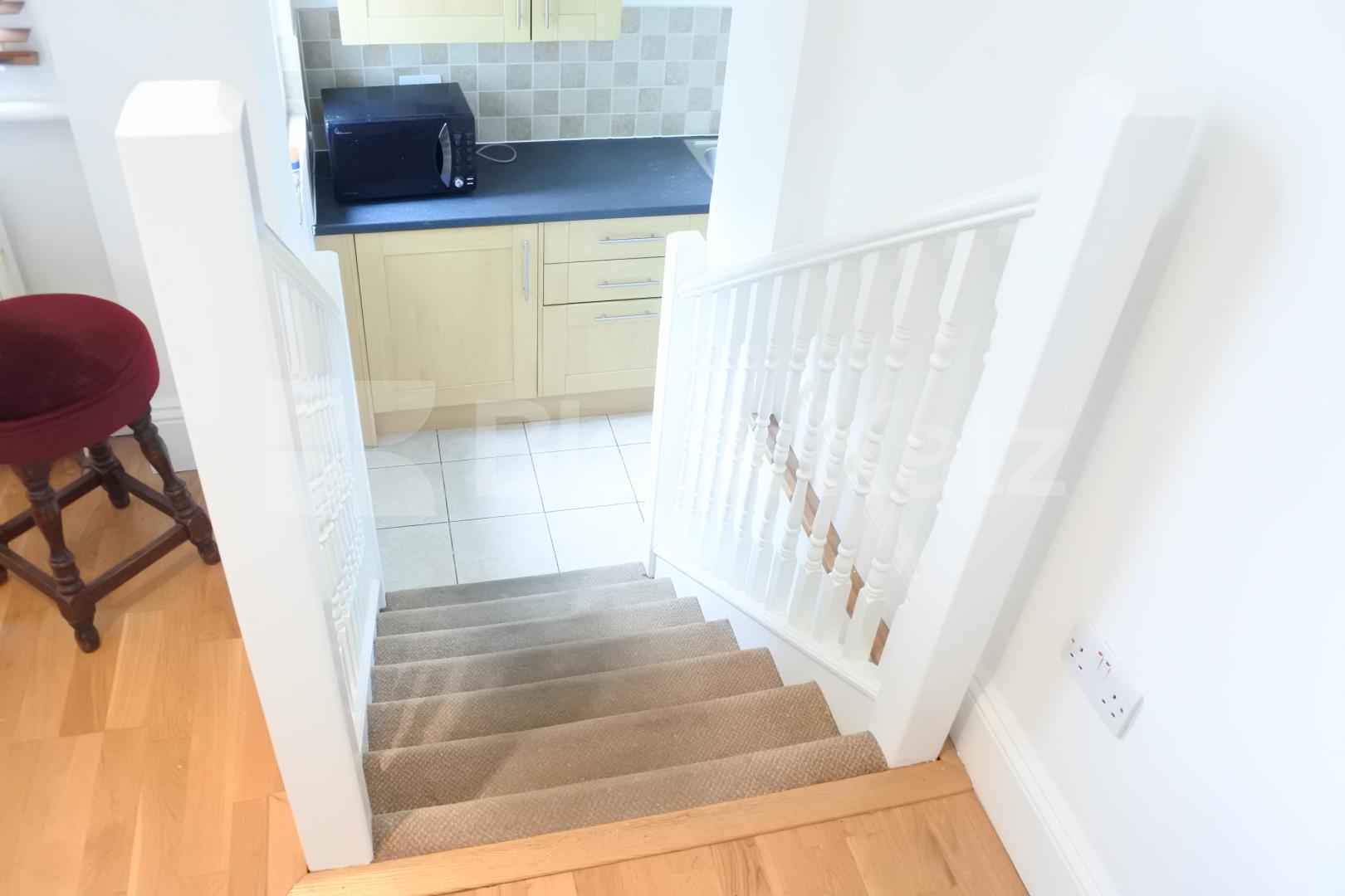 			1 Bedroom, 1 bath, 1 reception Flat			 Elm Grove, CROUCH END