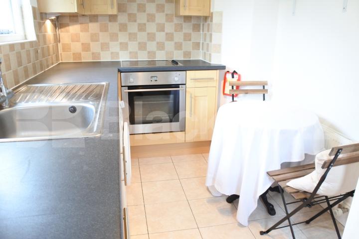 			1 Bedroom, 1 bath, 1 reception Flat			 Elm Grove, CROUCH END