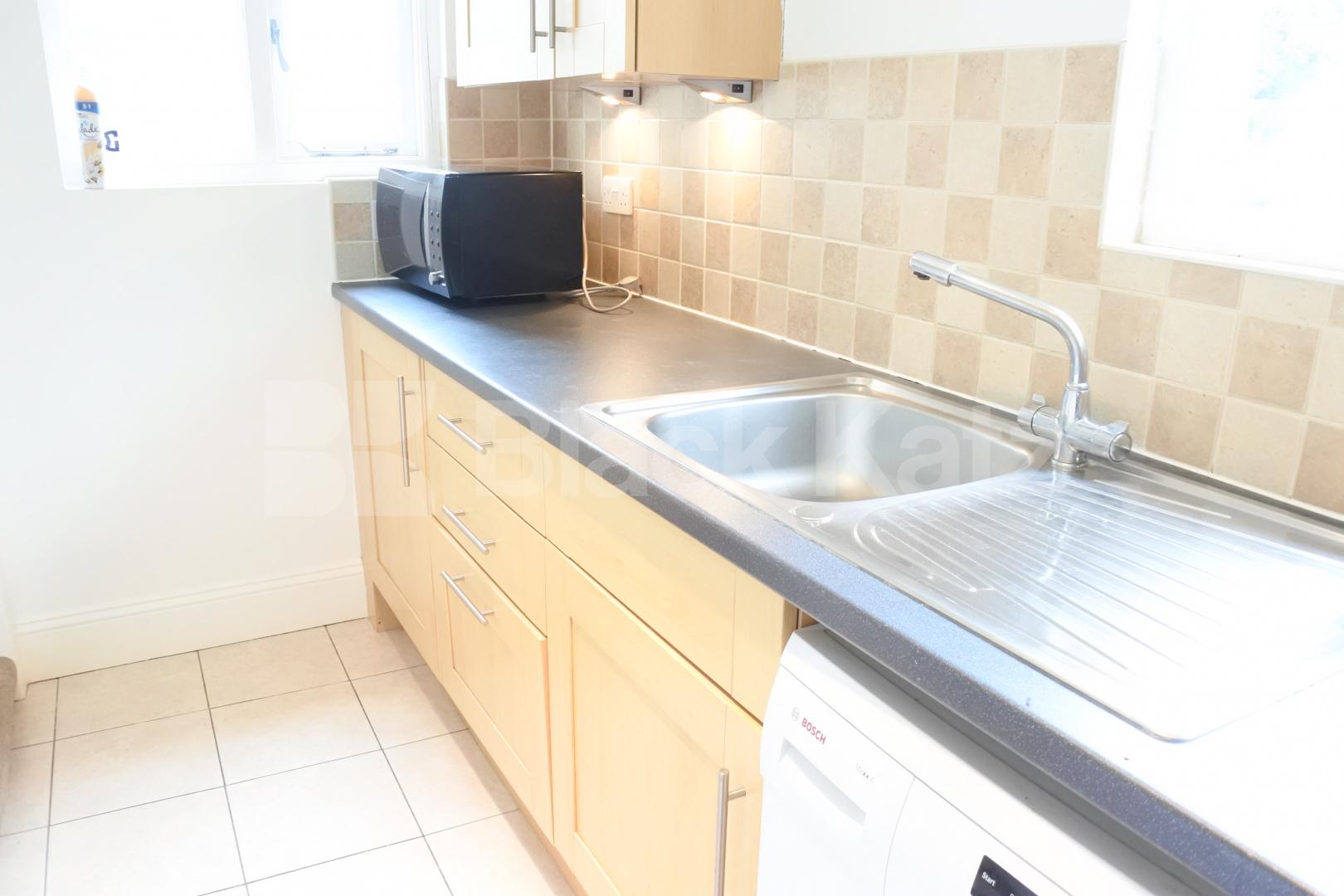 			1 Bedroom, 1 bath, 1 reception Flat			 Elm Grove, CROUCH END