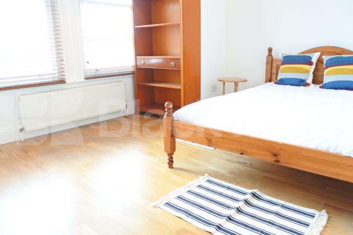 			1 Bedroom, 1 bath, 1 reception Flat			 Elm Grove, CROUCH END