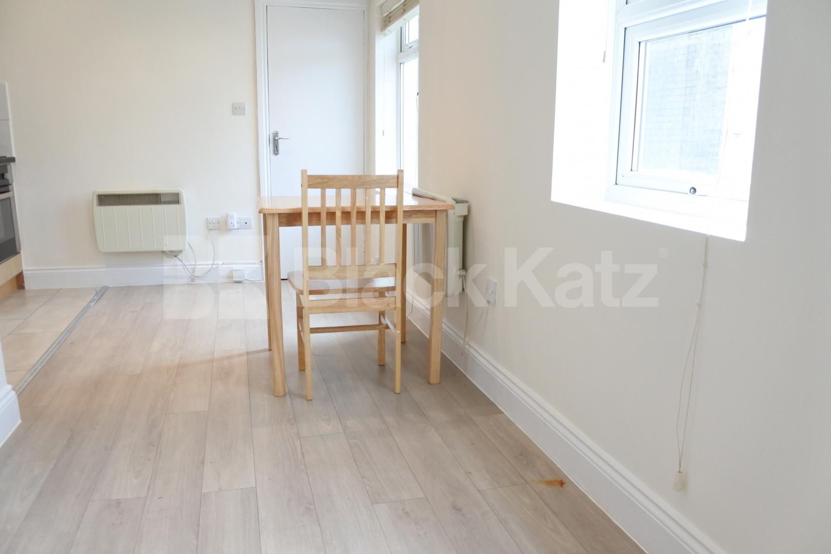 			Studio Apartment, 1 bath, 1 reception Studio			 Hornsey High Street, Hornsey