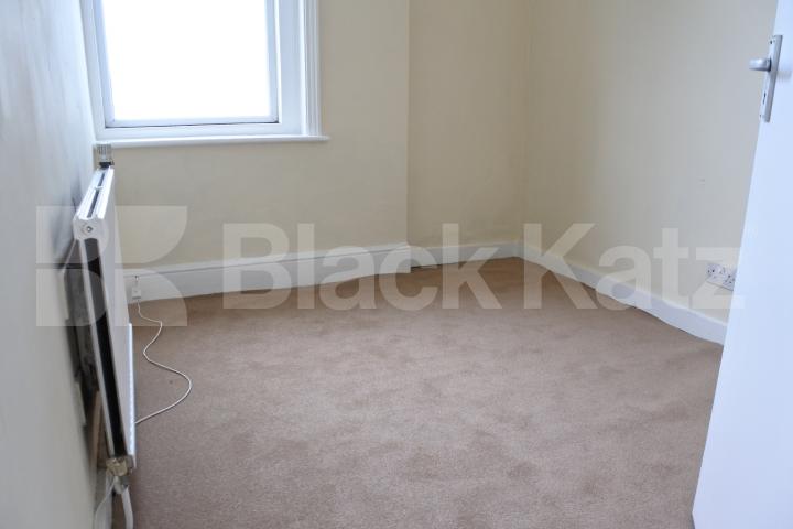 			3 Bedroom, 1 bath, 1 reception Flat			 Lordship Lane, Wood Green