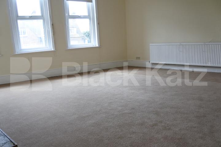 			3 Bedroom, 1 bath, 1 reception Flat			 Lordship Lane, Wood Green