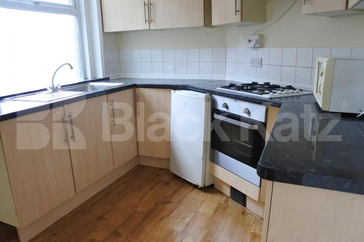 			3 Bedroom, 1 bath, 1 reception Flat			 Lordship Lane, Wood Green