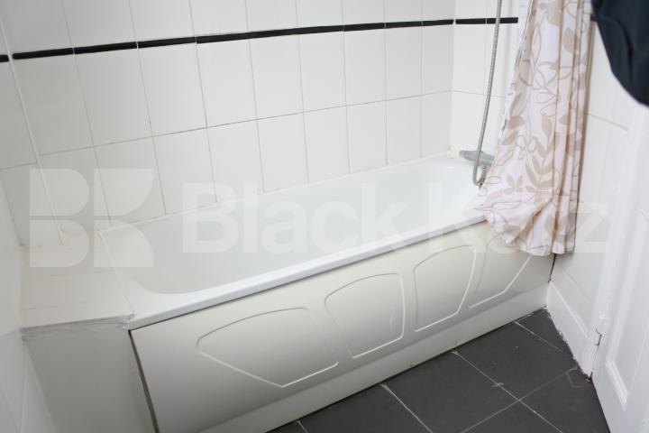 			3 Bedroom, 1 bath, 1 reception Flat			 Lordship Lane, Wood Green