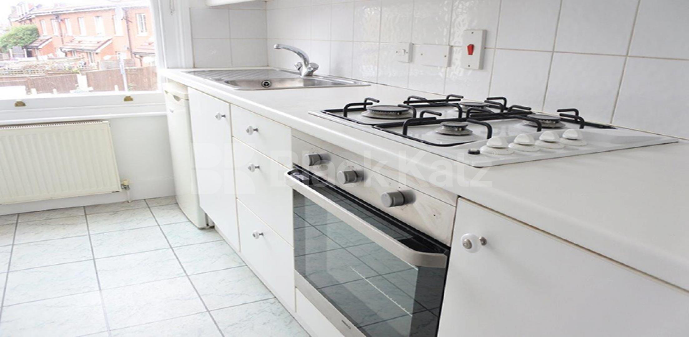 			2 Bedroom, 1 bath, 1 reception Flat			 Inderwick Road , Crouch End