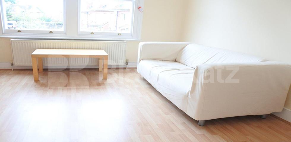 			2 Bedroom, 1 bath, 1 reception Flat			 Inderwick Road , Crouch End