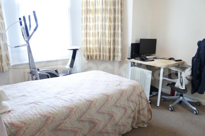 			2 Bedroom, 1 bath, 1 reception Ground Floor Flat			 The Limes Avenue, Arnos Grove