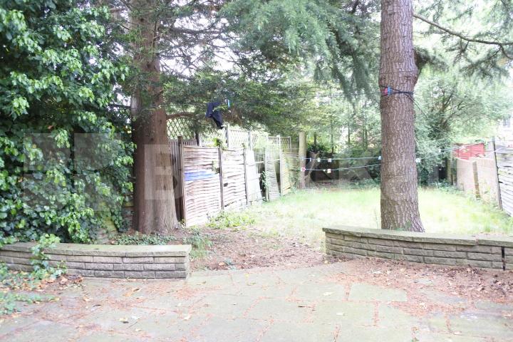 			2 Bedroom, 1 bath, 1 reception Ground Floor Flat			 The Limes Avenue, Arnos Grove