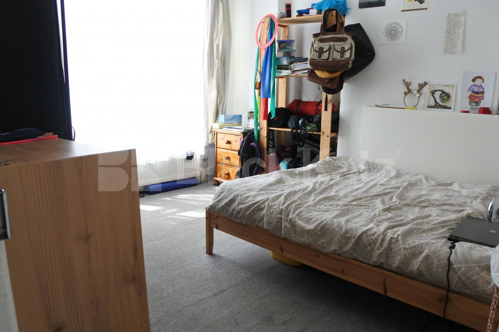 			Whole house!, 3 Bedroom, 1 bath, 1 reception House			 Clarendon Road, Turnpike Lane