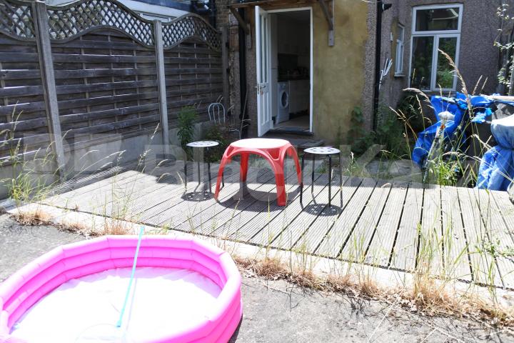 			Whole house!, 3 Bedroom, 1 bath, 1 reception House			 Clarendon Road, Turnpike Lane