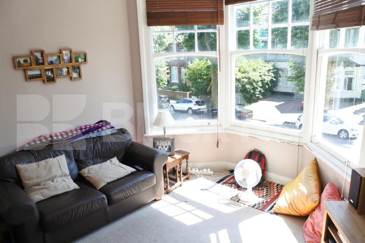 			1 Bedroom, 1 bath, 1 reception Apartment			 Princes Avenue, Muswell Hill
