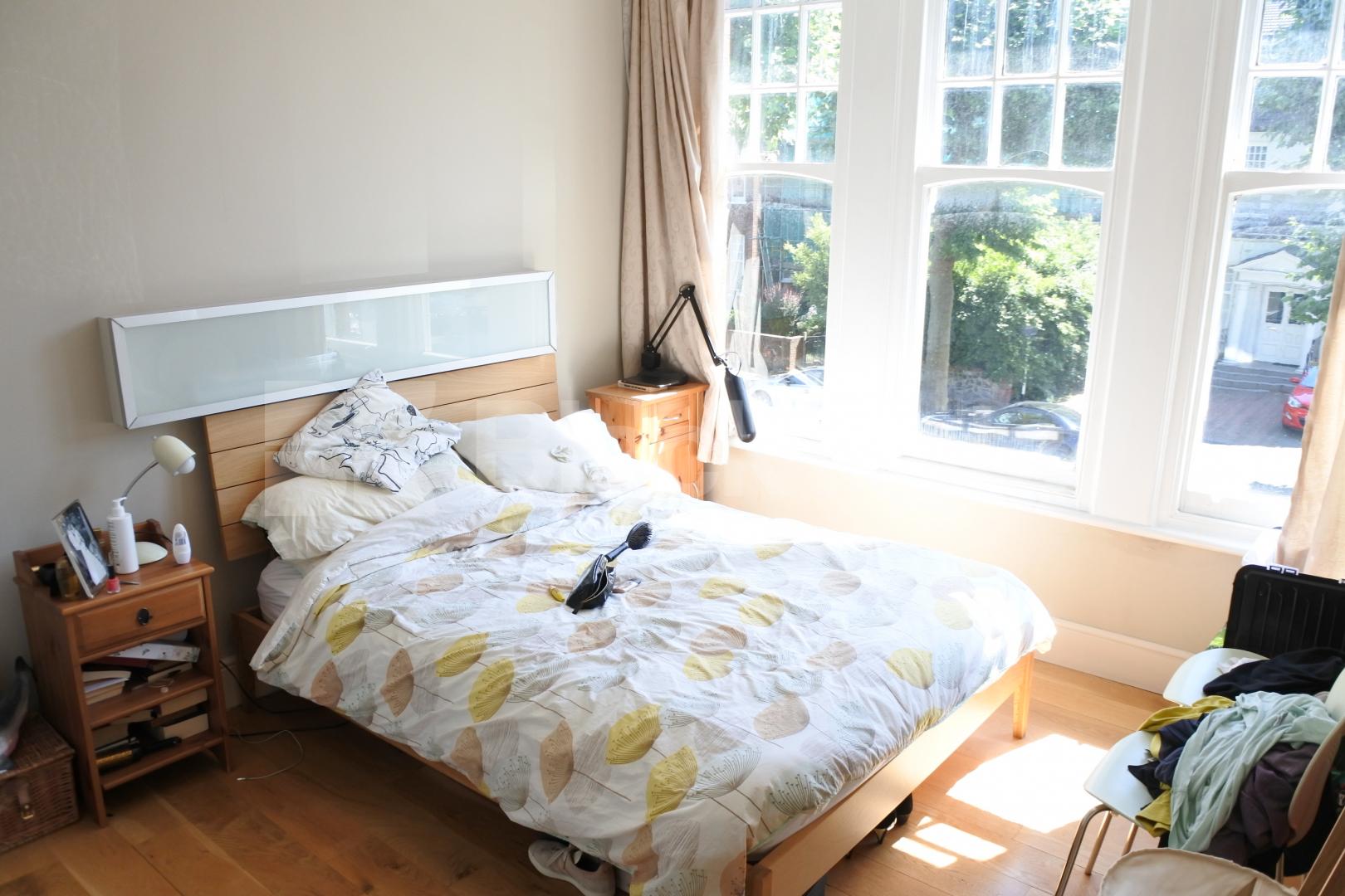 			1 Bedroom, 1 bath, 1 reception Apartment			 Princes Avenue, Muswell Hill