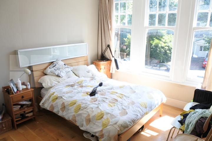 			1 Bedroom, 1 bath, 1 reception Apartment			 Princes Avenue, Muswell Hill