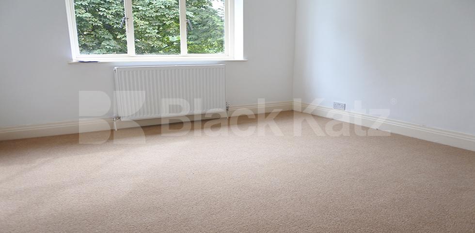 			2 Bedroom, 1 bath, 1 reception Flat			 Sydney Road, MUSWELL HILL N10
