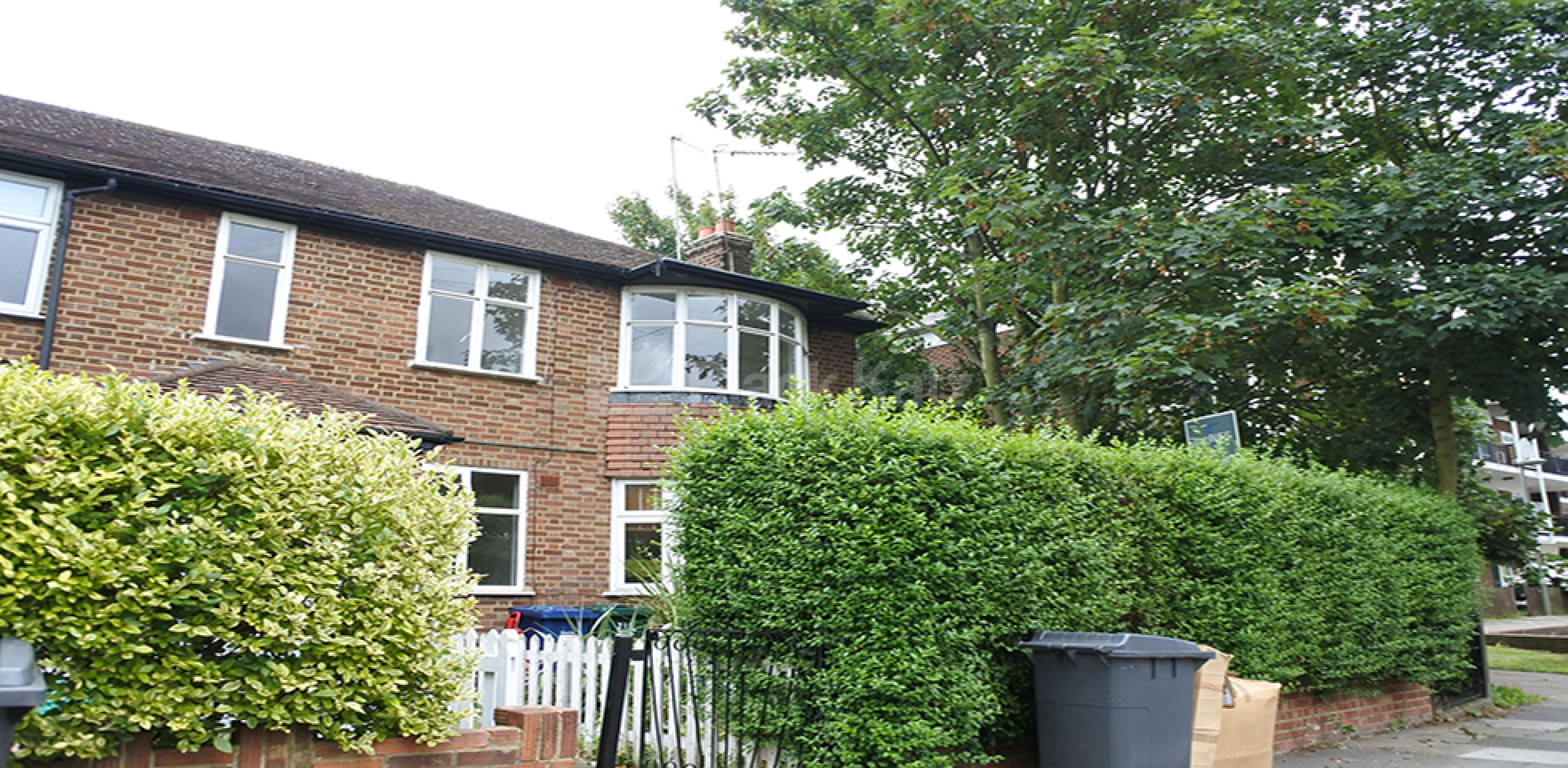 			2 Bedroom, 1 bath, 1 reception Flat			 Sydney Road, MUSWELL HILL N10 N10