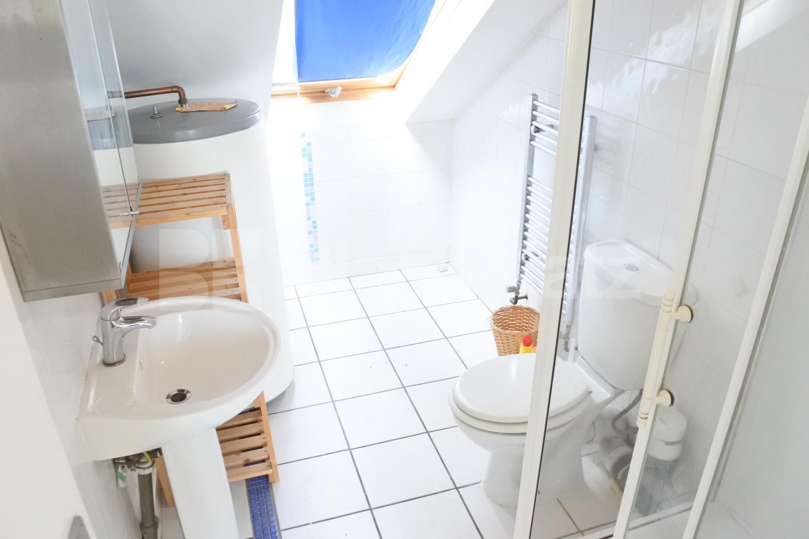 			NEW INSTRUCTION!, 2 Bedroom, 1 bath, 1 reception Flat			 Anthill Road , Tottenham Hale/Seven Sisters 