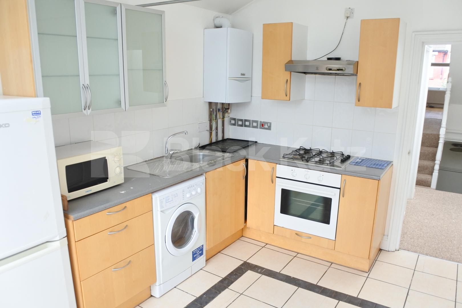 			NEW INSTRUCTION!, 2 Bedroom, 1 bath, 1 reception Flat			 Anthill Road , Tottenham Hale/Seven Sisters 