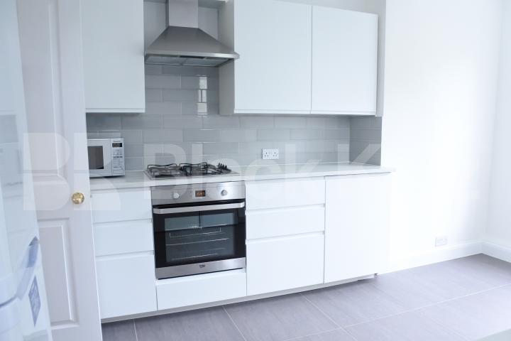 			Amazing 4 Bedroom House on Premier Road !, 4 Bedroom, 1 bath, 1 reception House			 Gurney Drive , East Finchley 