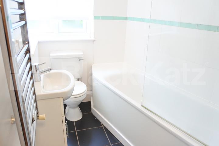 			3 Bedroom, 1 bath, 1 reception House			 Lynton Road, Crouch End