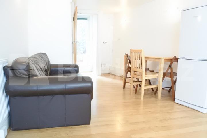 			3 Bedroom, 1 bath, 1 reception House			 Lynton Road, Crouch End