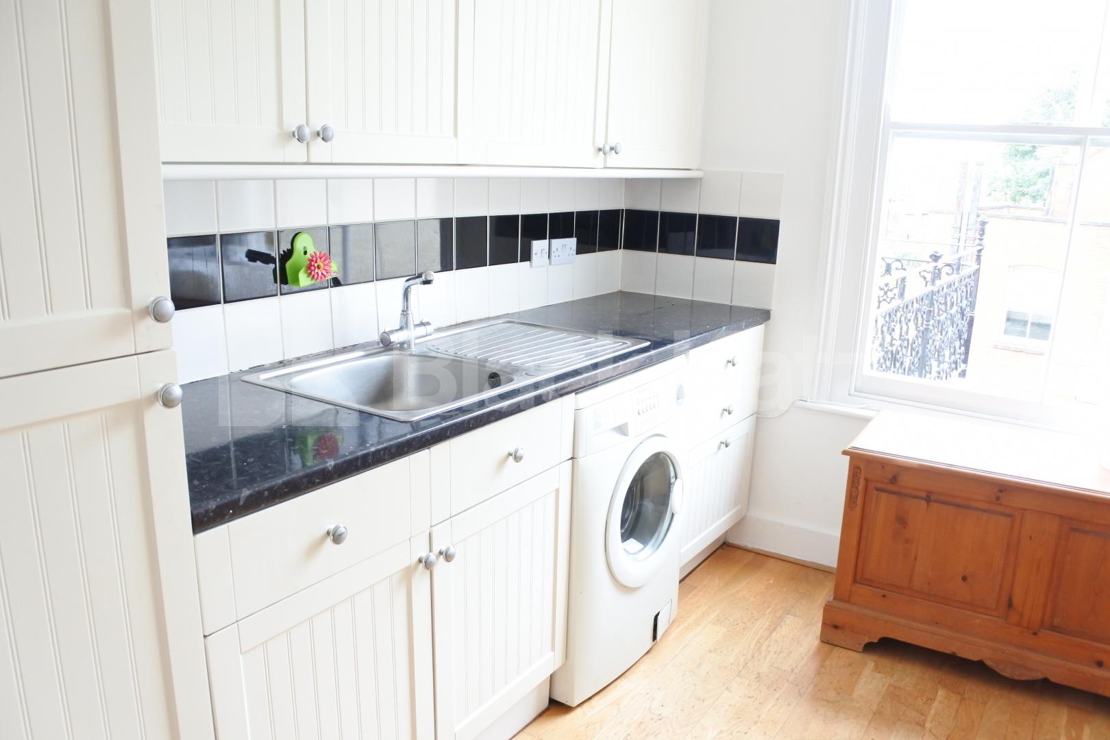 			Includes Council Tax, 2 Bedroom, 1 bath, 1 reception Flat			 Broadway Parade , Crouch End