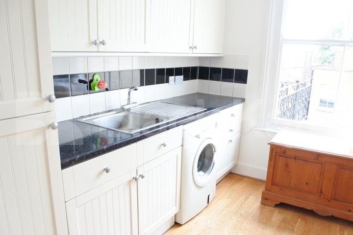 			Includes Council Tax, 2 Bedroom, 1 bath, 1 reception Flat			 Broadway Parade , Crouch End