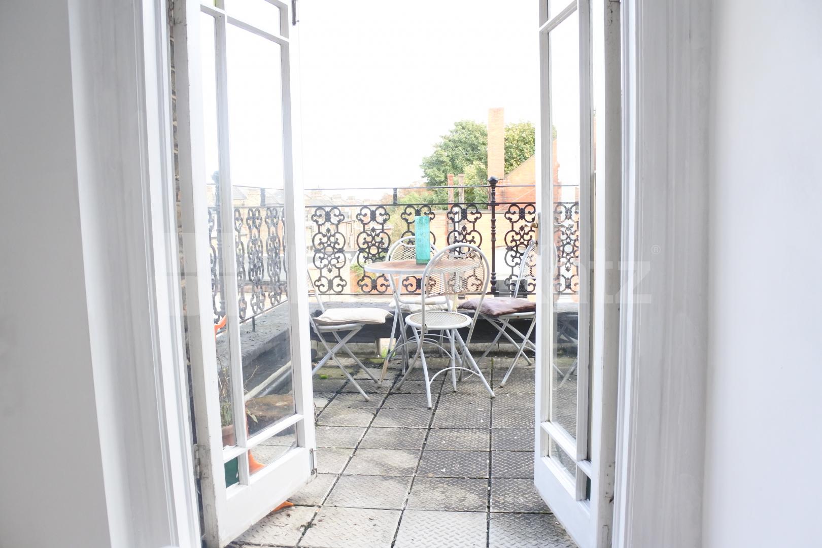 			Includes Council Tax, 2 Bedroom, 1 bath, 1 reception Flat			 Broadway Parade , Crouch End