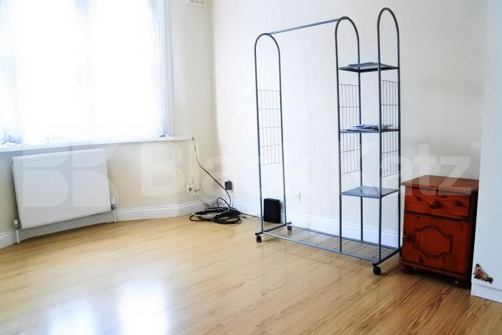 			NEW INSTRUCTION!, 3 Bedroom, 1 bath, 1 reception Terraced House			 Tower Gardens, Tottenham 