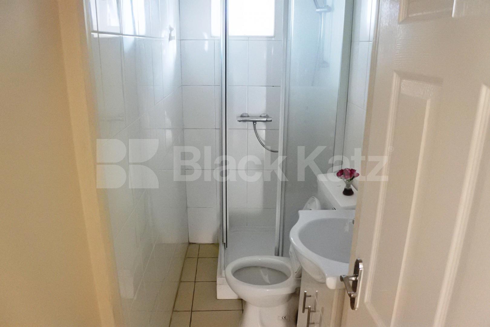 			NEW INSTRUCTION!, 3 Bedroom, 1 bath, 1 reception Terraced House			 Tower Gardens, Tottenham 