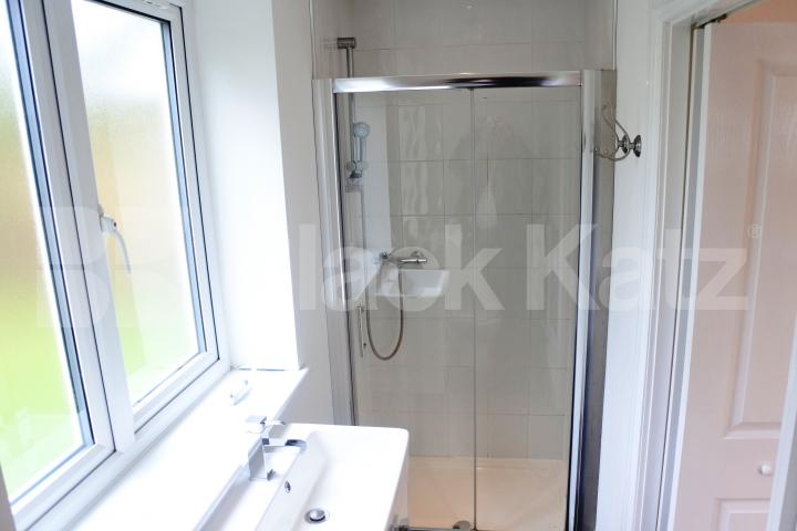 split level one bedroom property with all bills included excluding WIFI Woodside Avenue, Highgate